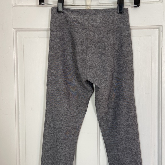 Outdoor Voices grey leggings - Picture 6 of 7